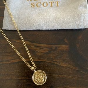 New Kendra Scott Dira Coin Gold Pendant